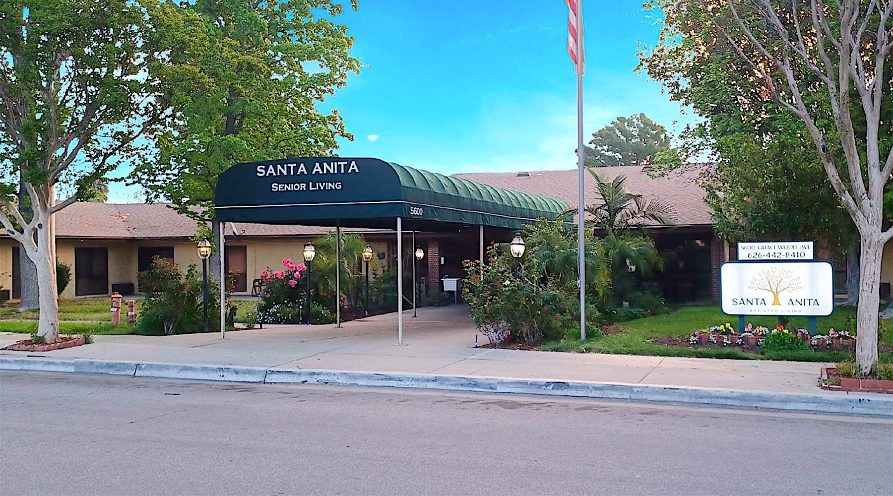 8 Santa Anita Cover Front building photo